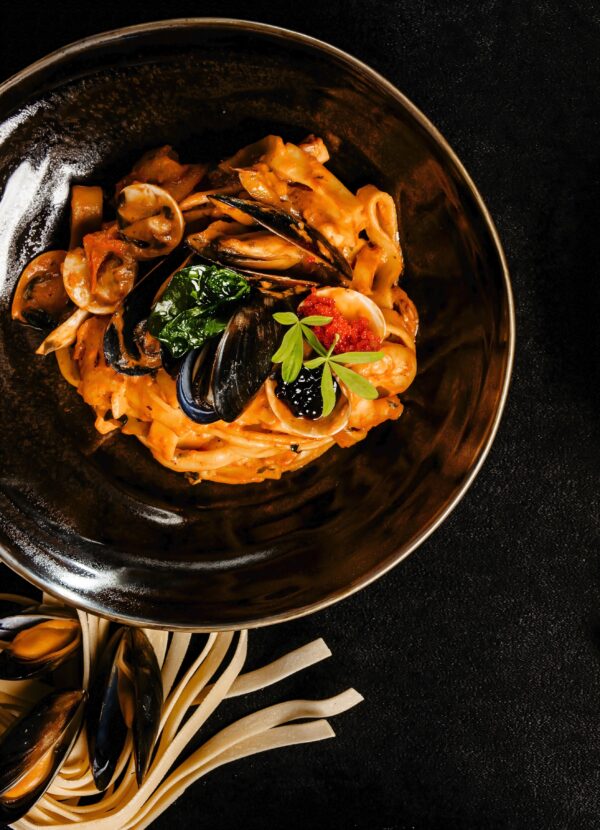Tagliatelle cu fructe de mare