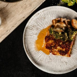 File de salãu cu brocoli si cartofi fondanti